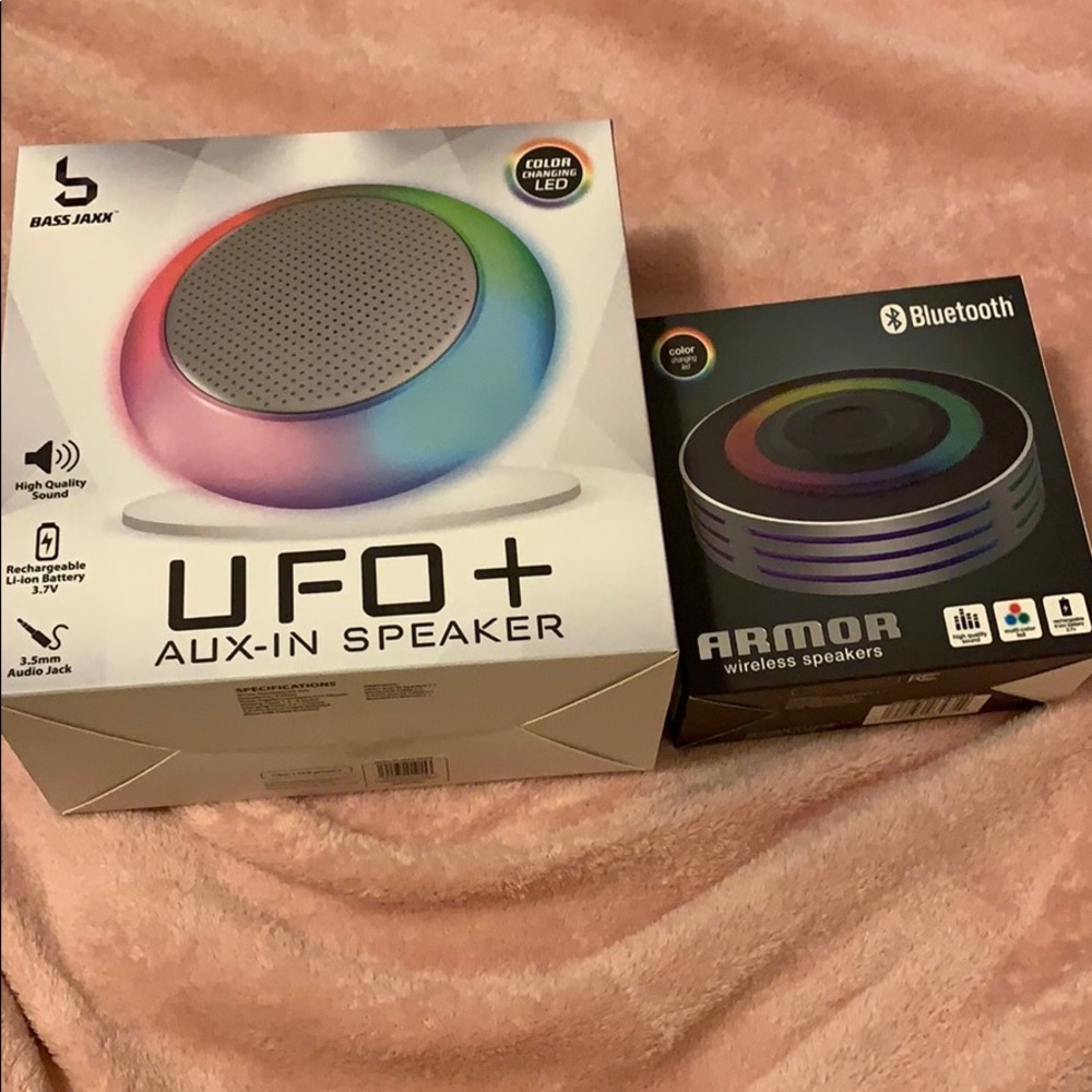 Bluetooth wireless speaker